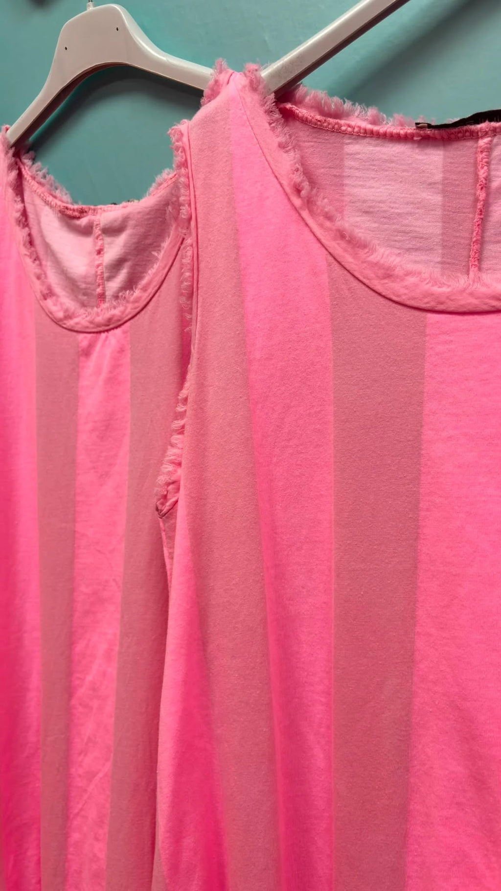 VESTIDO RAYAS ROSA FLORA