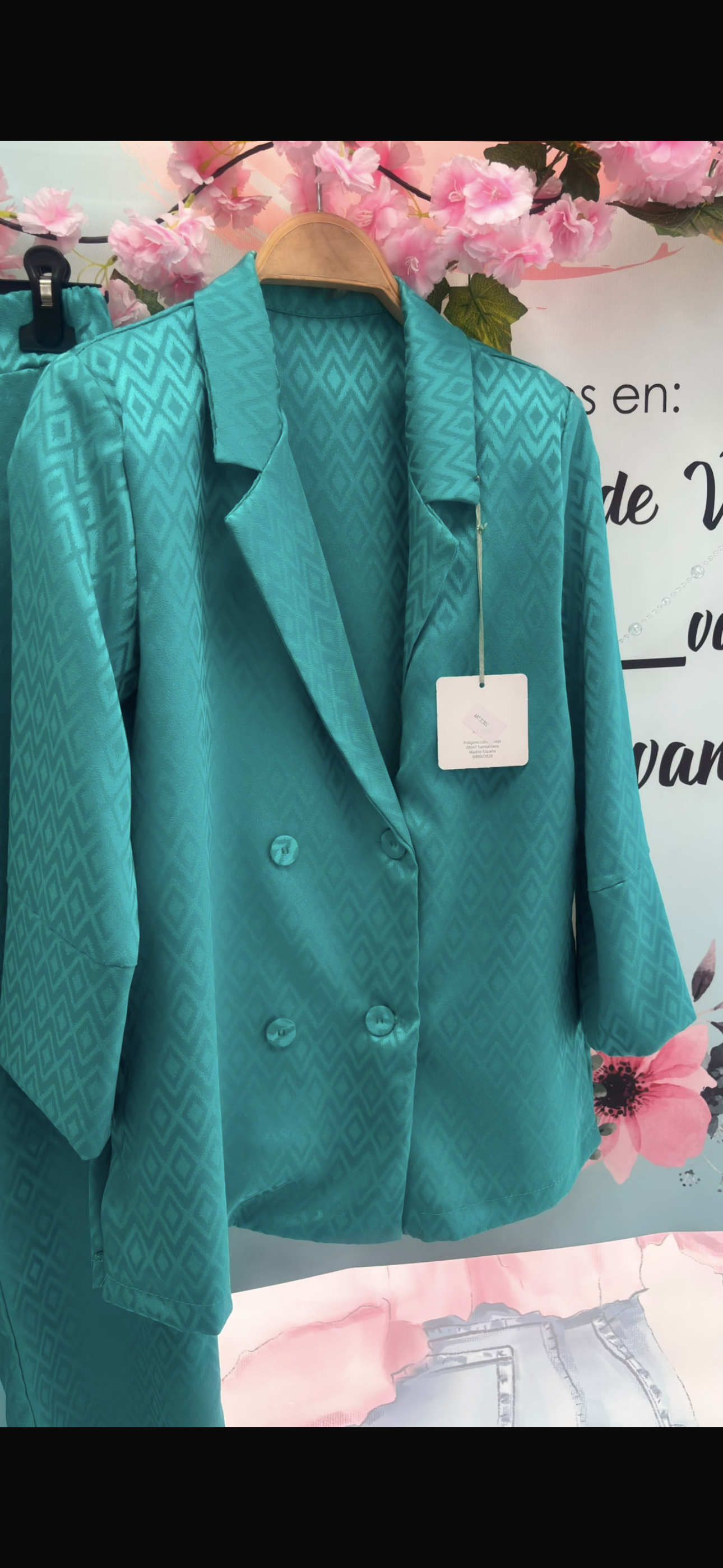 TRAJE SASTRE VERDE BOTONES