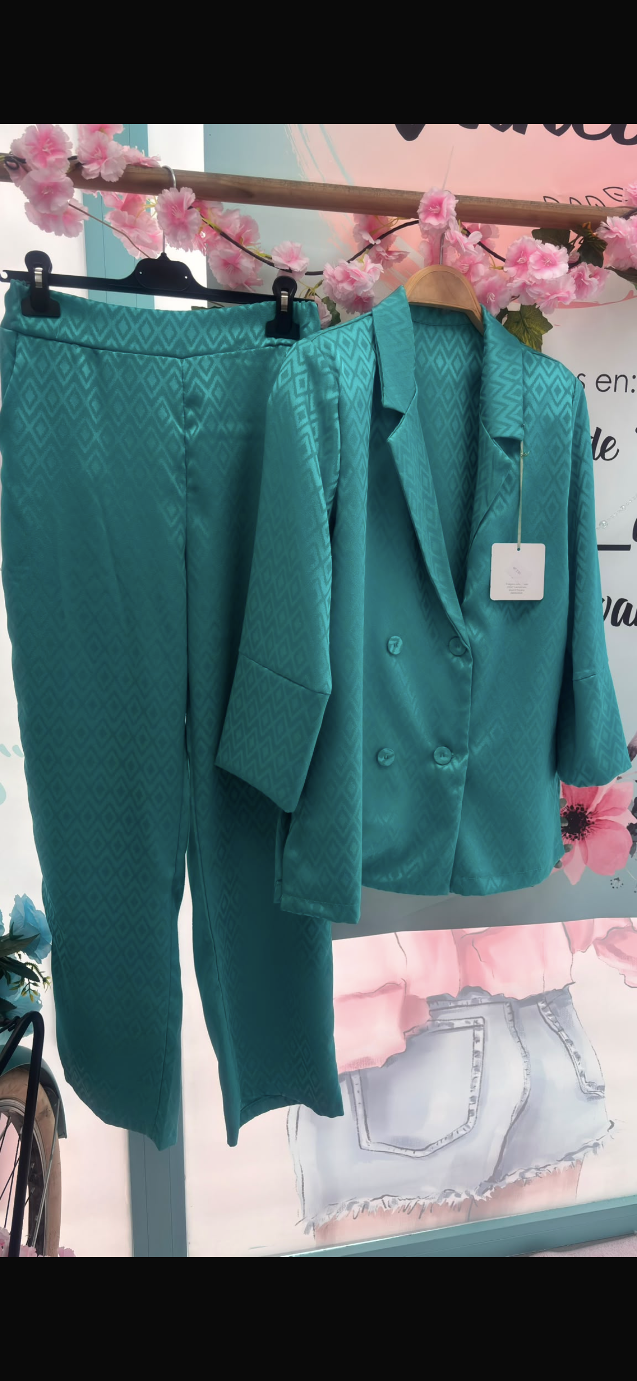 TRAJE SASTRE VERDE BOTONES