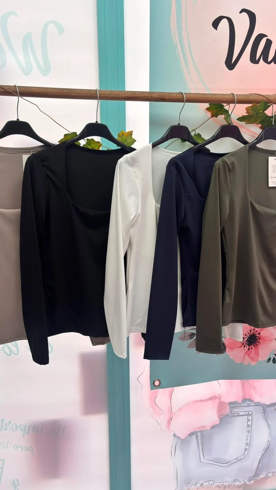 CAMISETA CUELLO ZARA
