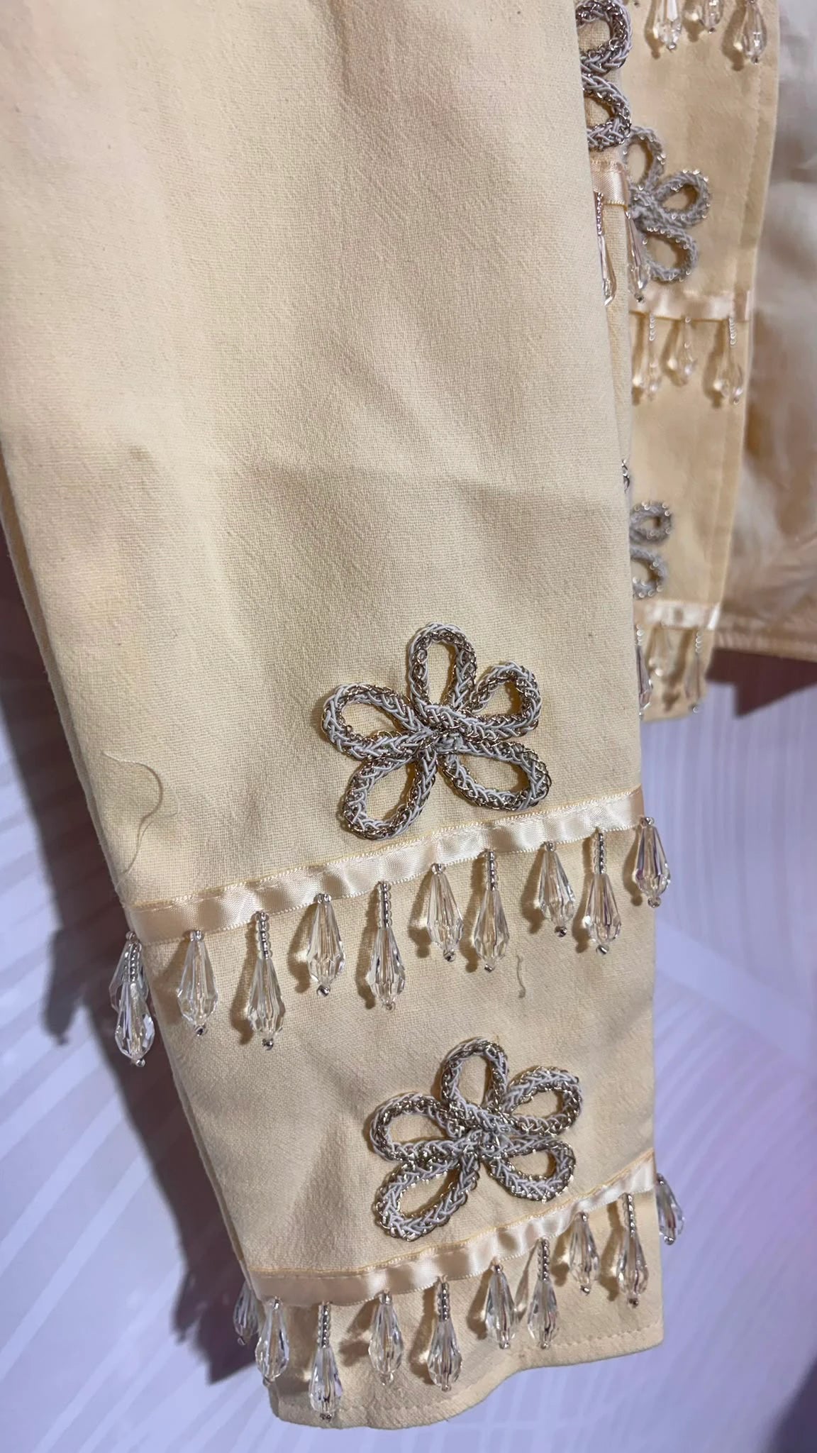 CAZADORA TORERA DETALLES TERE