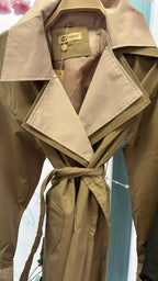 GABARDINA CORTA FLUIDA