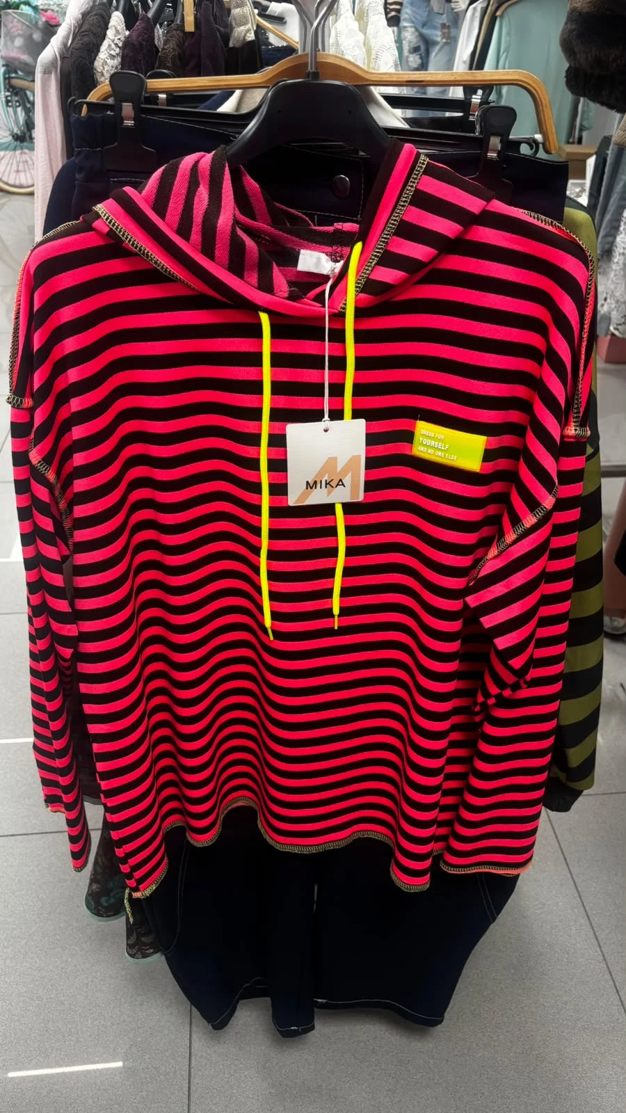 Sudadera oversize rosa y choco