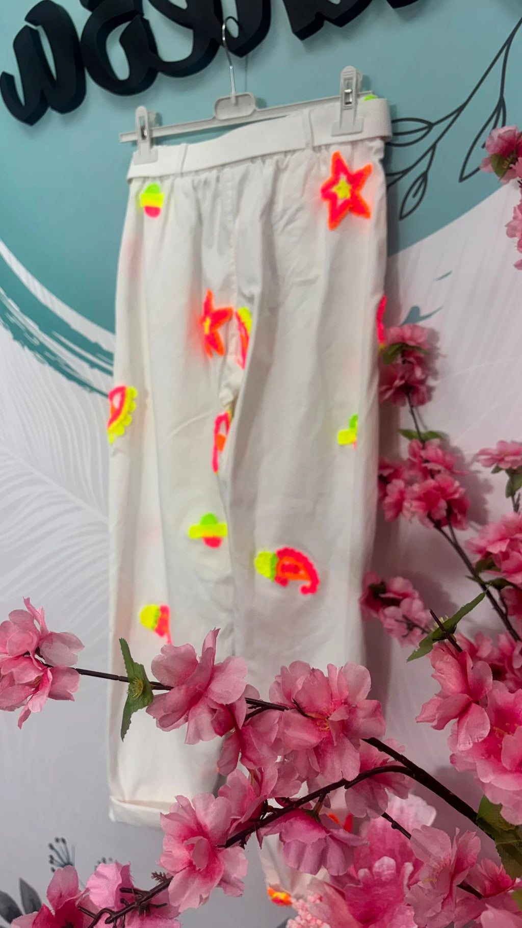 JOGGER BORDADO FLUOR JENIFFER